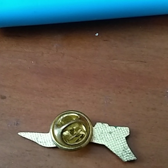 Falcon fighter jets pin - Picture 2 of 2